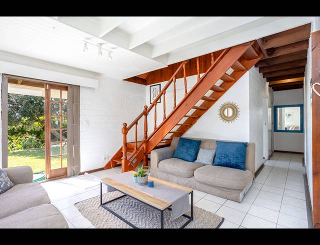4 BEDROOM HOUSE RENTED IN CAPRI